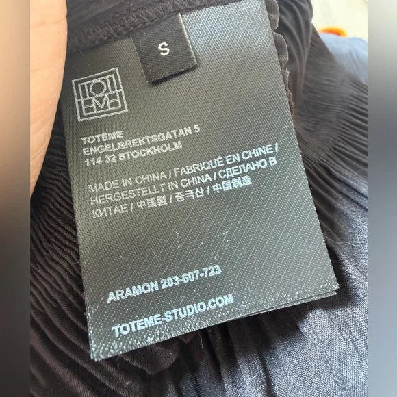 Toteme Armon pleated tiered maxi gown size small, nwt - Picture 8 of 9